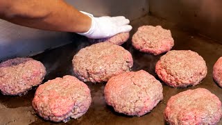 American Food  GIANT ONE KG HAMBURGERS Jackson Hole Burgers NYC