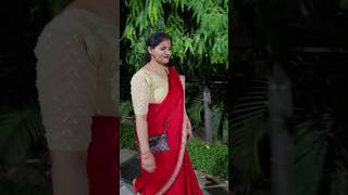 कुछ तो है मुझमें || Besos || Hindi Song || Desi Bhabhi ka Viral Video || #shorts #love #trending