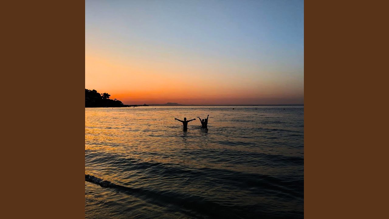 在 YouTube 上觀看「Wash Away」
