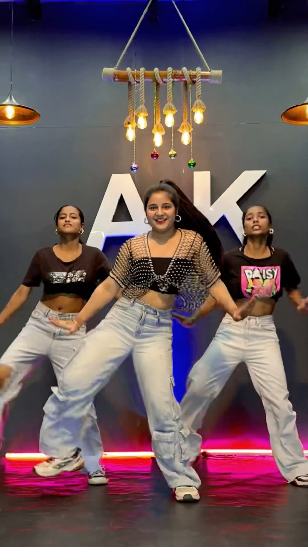 Tag your lucky charm?❤️#youtube #ytshorts #look #lucky #trending #dance #viralvideo #upneetkaur