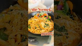 Download Lagu MIE NYEMEK GURIH PEDAS || MENU SYAHDU PAS MENDUNG MP3