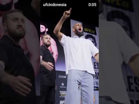 حمزة شيمايف يردد الله أكبر