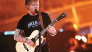 Watch Ed Sheeran's Rousing 'Castle on the Hill' at BBMAs