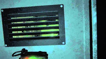 Alien Isolation Hiding in a Locker