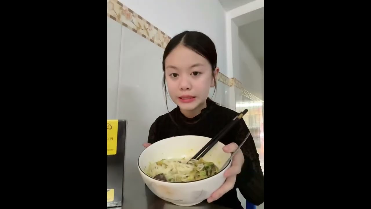 កុំអោយតែលឺថាកូនស្រីនៅផ្ទះ❤️ 