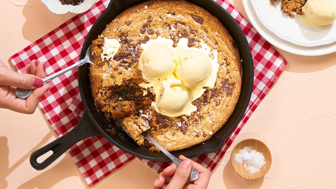 Skillet Cookie Recipe - Kitchen Swagger