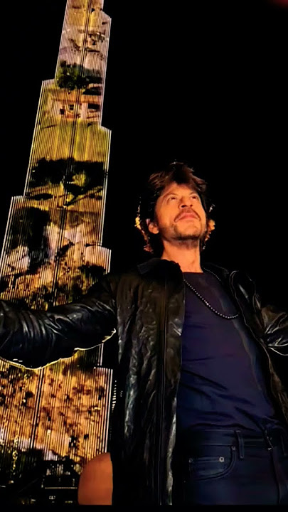 Sharukh Khan's most iconic pose in the world #sharukh khan #mumbai#mannat# forpage#srk fan club #srk