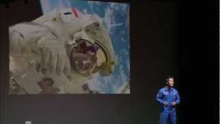 Pourquoi fautil croire en l'exploration spatiale? Thomas Pesquet at TEDxParis 2012