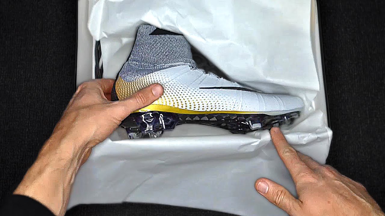 lucha mesa Lluvioso Exclusive Cristiano Ronaldo Gold Nike Superfly 324K Unboxing - YouTube