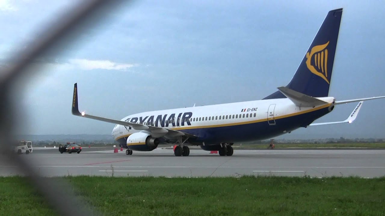Przylot z East Midlands do Rzeszów Jasionka Ryanair 11.07.2011