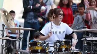 pure Hear Drummer cantik