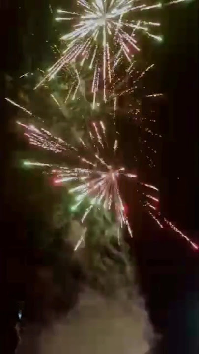 Pesta kembang api malam takbiran #video #viral #funnyvideo #idulfitri2024 #takbiran