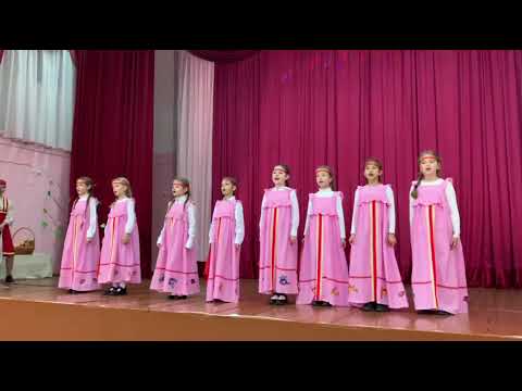 Русская народная песня "Со вьюном", исполняет вокальная группа Дубоссарской гимназии #1