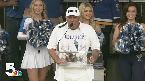 Brett Hull's beautiful rendition of 'Gloria'