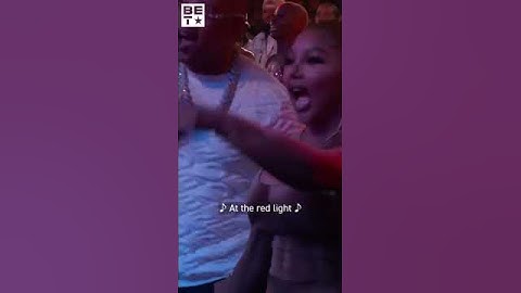 Thumbnail of Lil’ Kim Turns Up To GloRilla F.N.F 🔥 #hiphopawards22 #hiphopawards #shorts #hiphop