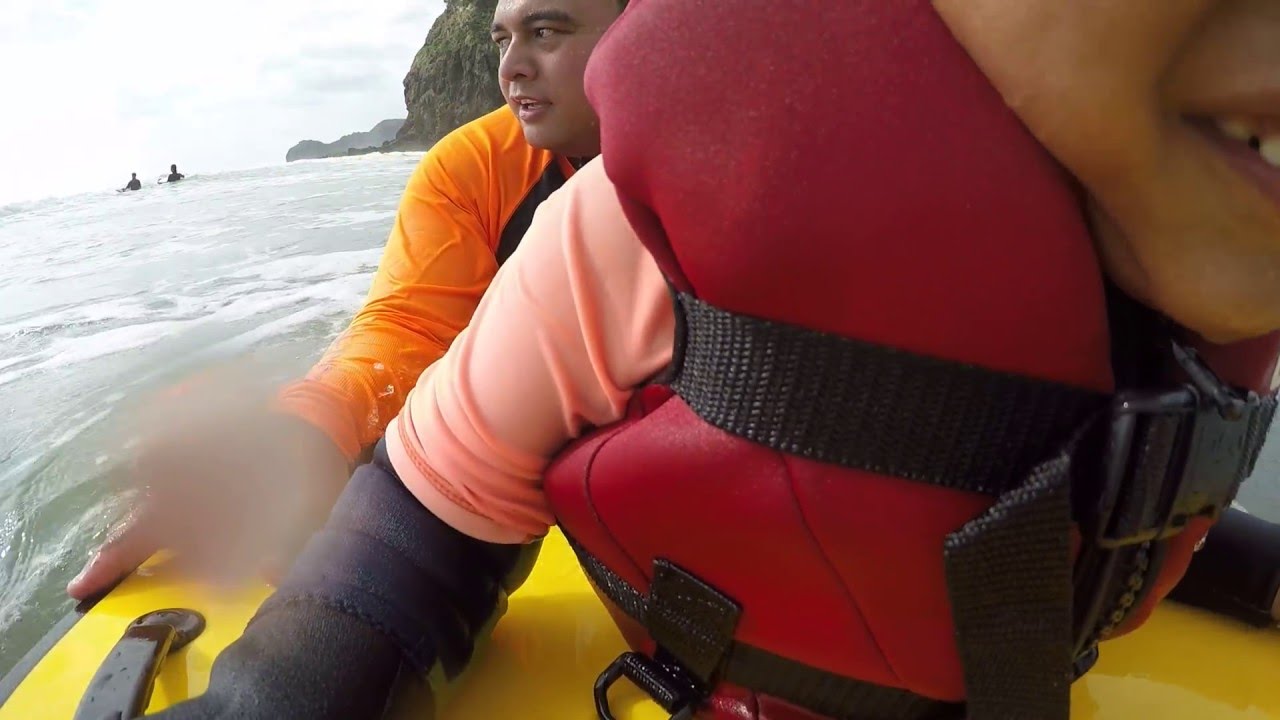 Tandem Bully Boarding #43 South Piha New Zealand 2016 Feb 06