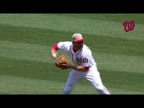 MIA@WSH: Espinosa makes smooth diving stop...
