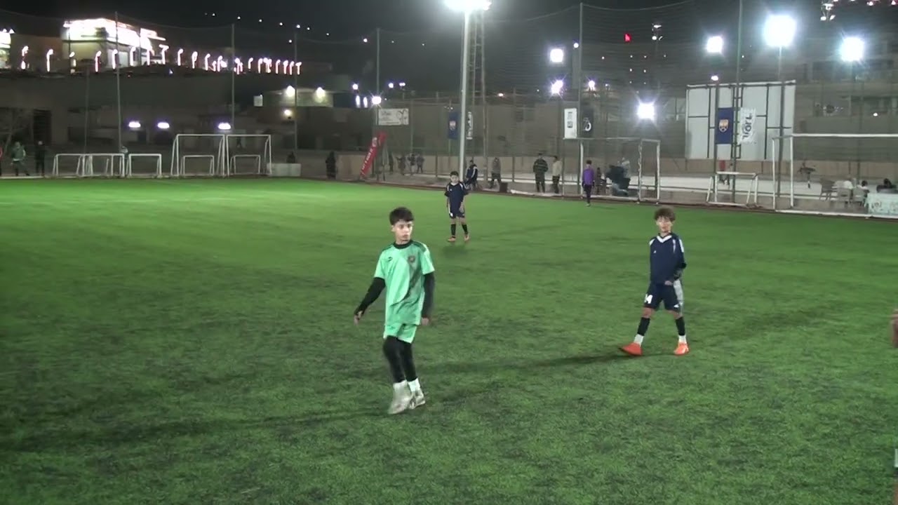 فرقه جولدن إيجل الشوط الاول