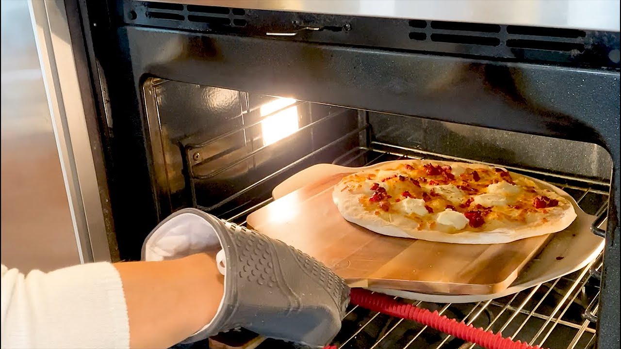 Pizza Peel I Pampered Chef YouTube