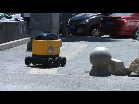 In China, yellow robots deliver snacks to your home