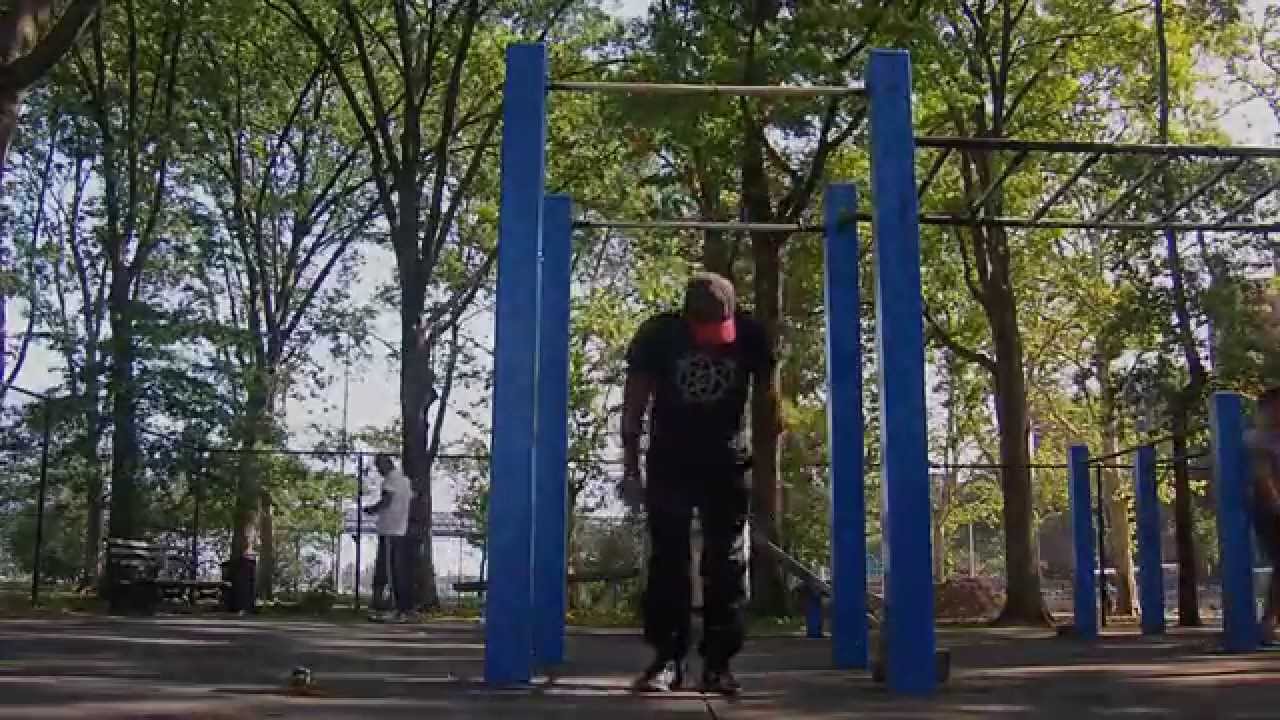 Bar Workout New York City East River Park 06 03 14 Youtube
