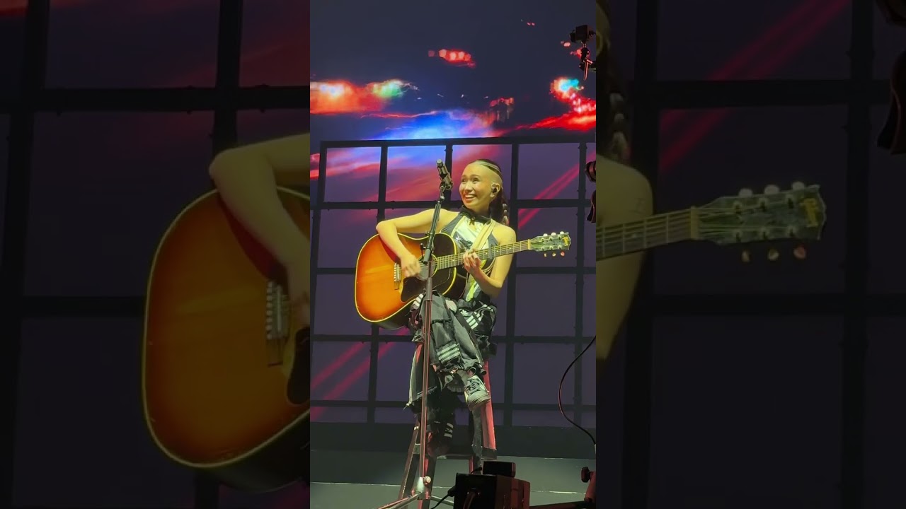 NIKI Buzz World Tour in Manila Day 2 - La La Lost You Live