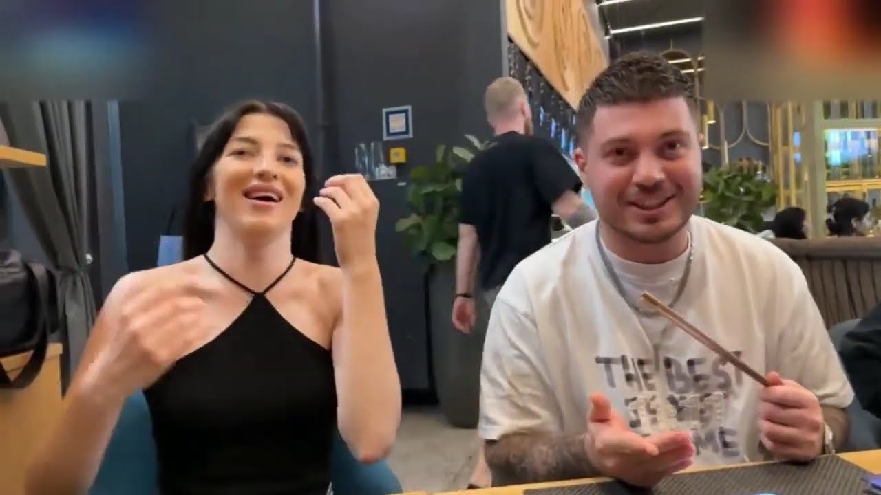 АНАР С ЭНЗАЕМ И ДЕВУШКАМИ В КАФЕ - anarabdullaev, enzzai