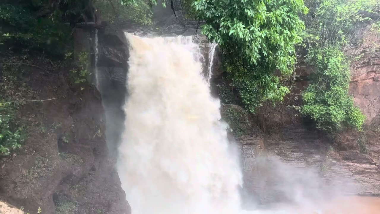 goa waterfall 