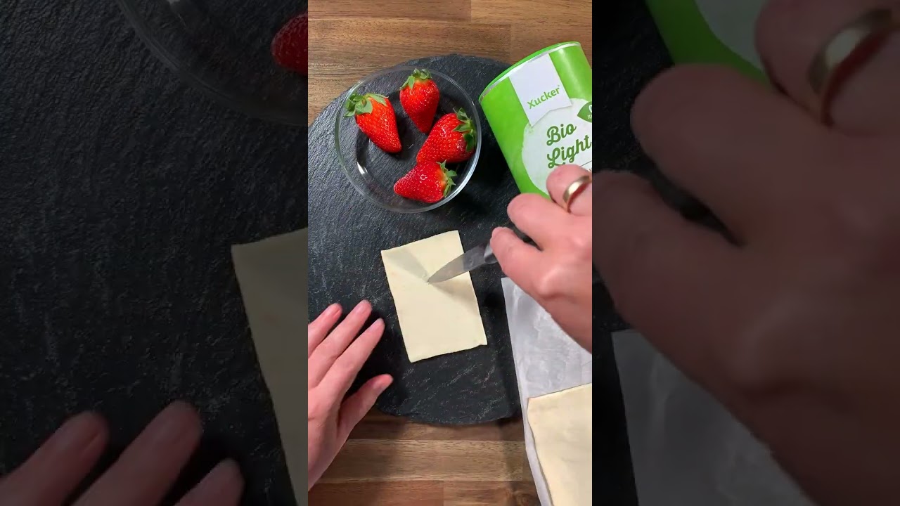 Selbstgemachte herzhafte🍓-Schnitten | FROG.coffee