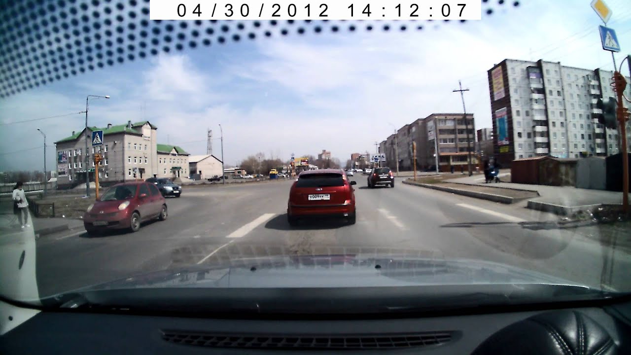 Абакан.Коричневый Дастер в правой полосе - YouTube