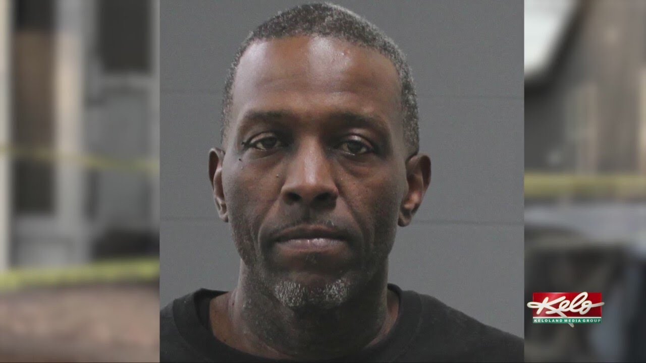 Suspect charged with murder in Sioux Falls stabbing - YouTube