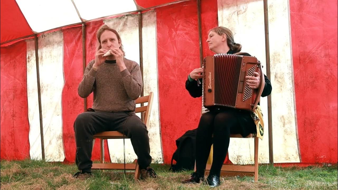 Cooley's reel and The Earl's Chair. Ocarina, accordion and fiddle (Robert Hickman and others