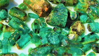 Found a lot of EMERALD Crystals | Liz Kreate
