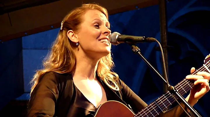 Patricia Kelly & the voice of little Alex.... *An ...