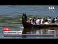 Новини України: на Прикарпатті для туристів улаштували середньовічний сплав Дністром на лодії