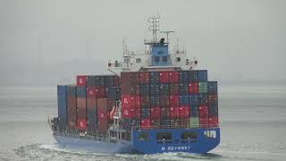 Container Ship《M. ODYSSEY》Crossing the Tsing Ma Bridge in HK 20260228_C0001