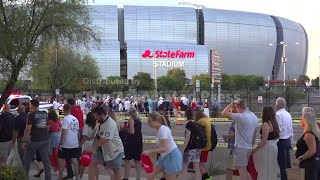 Thousands of supporters line up ahead of Kirk memorial service