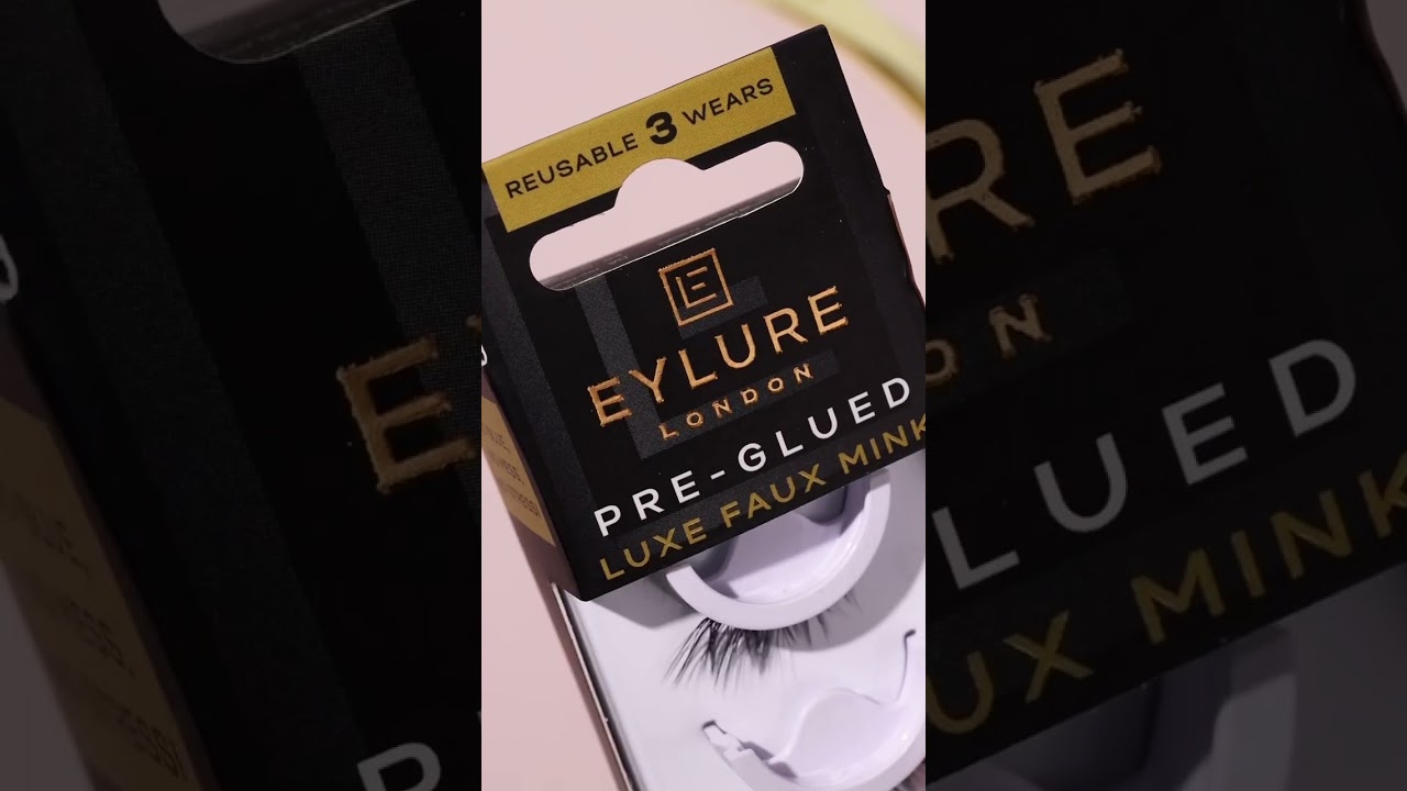 Your sign to try our Pre-Glued Luxe Faux Mink Paragon lashes!😍⁠