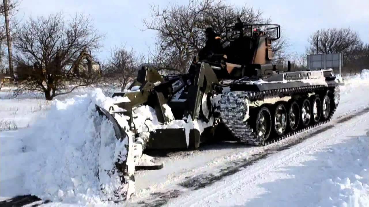 Техника в снегу. Бат-2 путепрокладчик зима. Бат 2 снег. ИМР Инженерная машина. Путепрокладчик бат м зима.