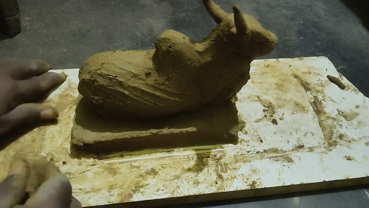 Bull making with clay 🥺