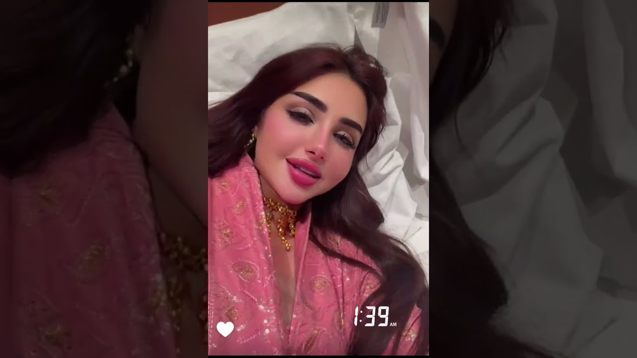 وأخيرا سحور رمضان عائلة اميره و عبد الرحمن في المطعم 😋 وصلنا الرياض السعودية بتجنن 😍 عائلة ميرو 