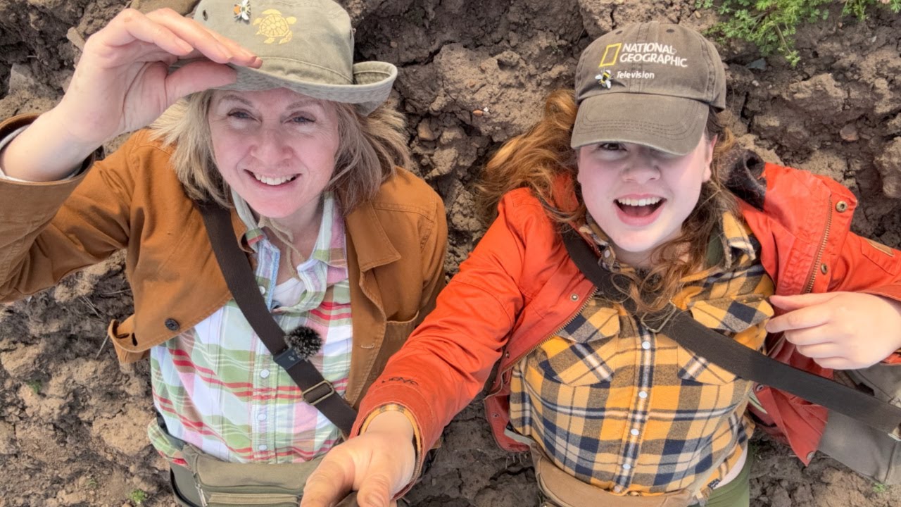 Play: A calm, detailed metal detecting walk in the country