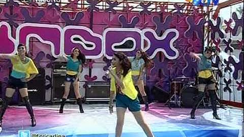 FITRI CARLIAN Live At Inbox (31-08-2012) Courtesy SCTV