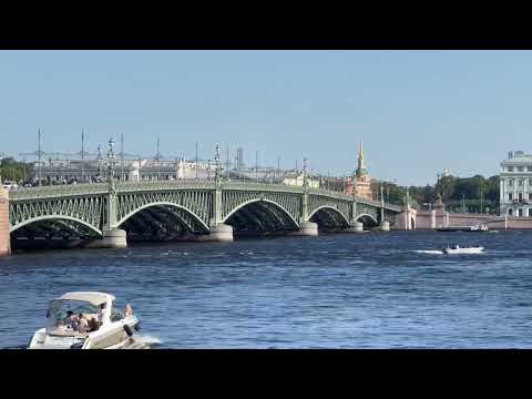 Пятница, лето, Петербург. Июльский день в Питере. Петропавловская крепость. Нева