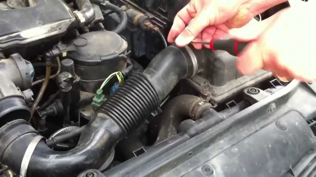 Démontage démarreur voiture Peugeot 206 1,9D 1999 - YouTube