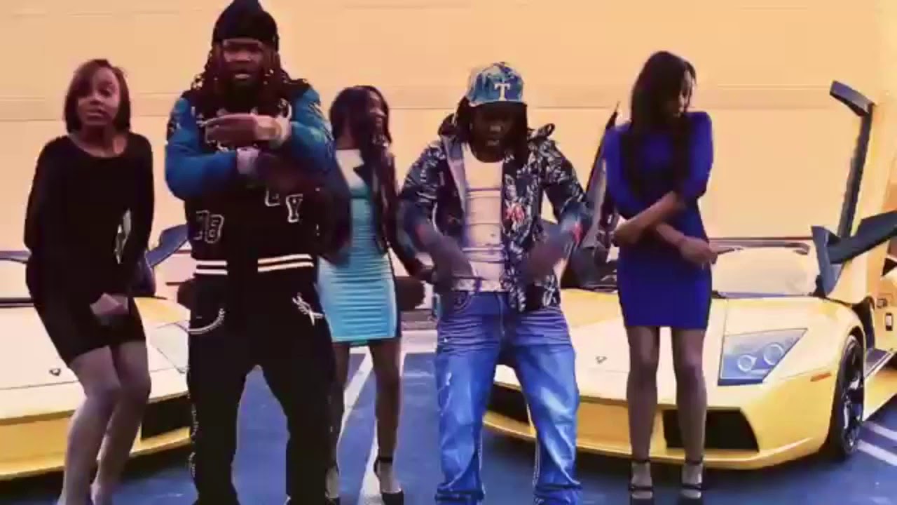 sicko mobb lamborghini girl sicko mobb lamborghini girl
