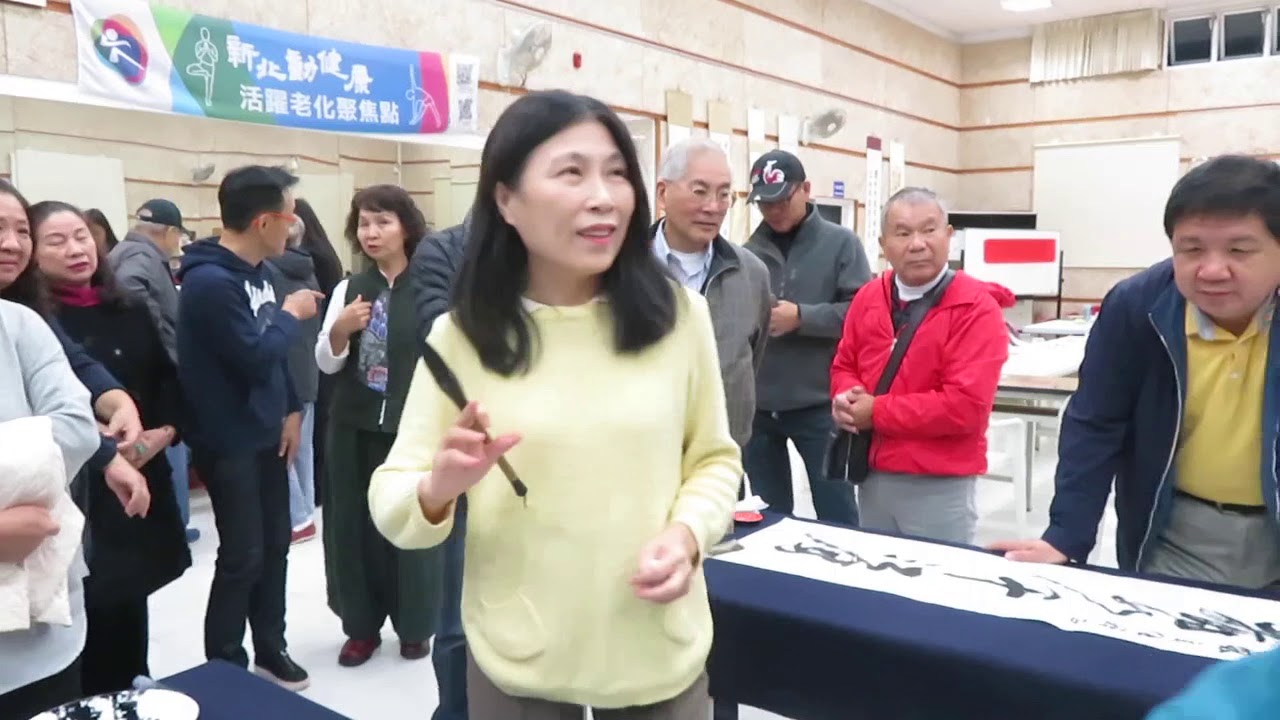 書法家陳秀玉老師現場揮毫 千江有水千江月 萬里無雲萬里天