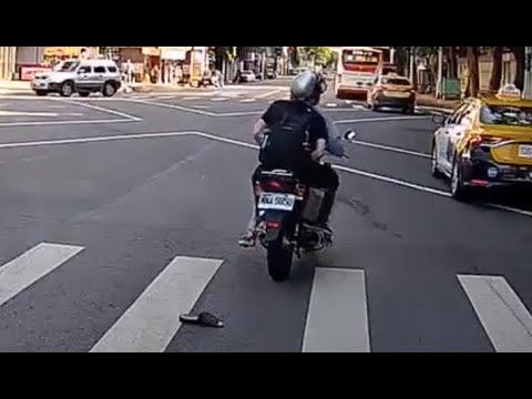 被自己拖鞋認證的三寶