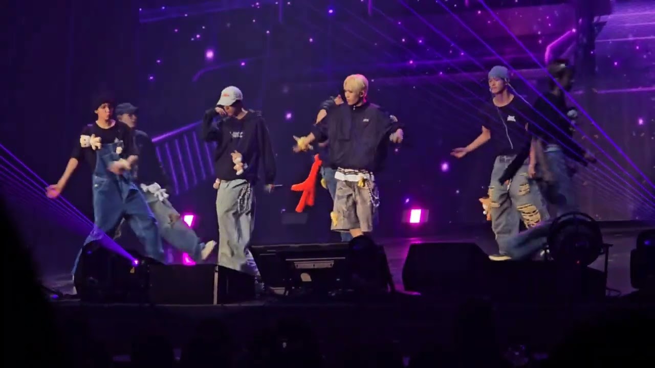 251025 Беги со мной [концерт NEXZ One Beat в Сеуле]