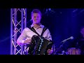 Romain pruvost  pistonette et reine d accordeon et perles de cristal